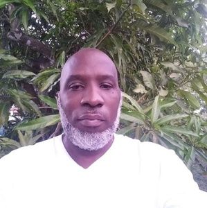 Meet your Posher, Leon